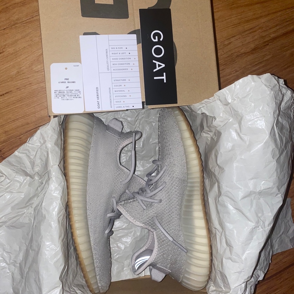 Yeezy 350 v2 sesame